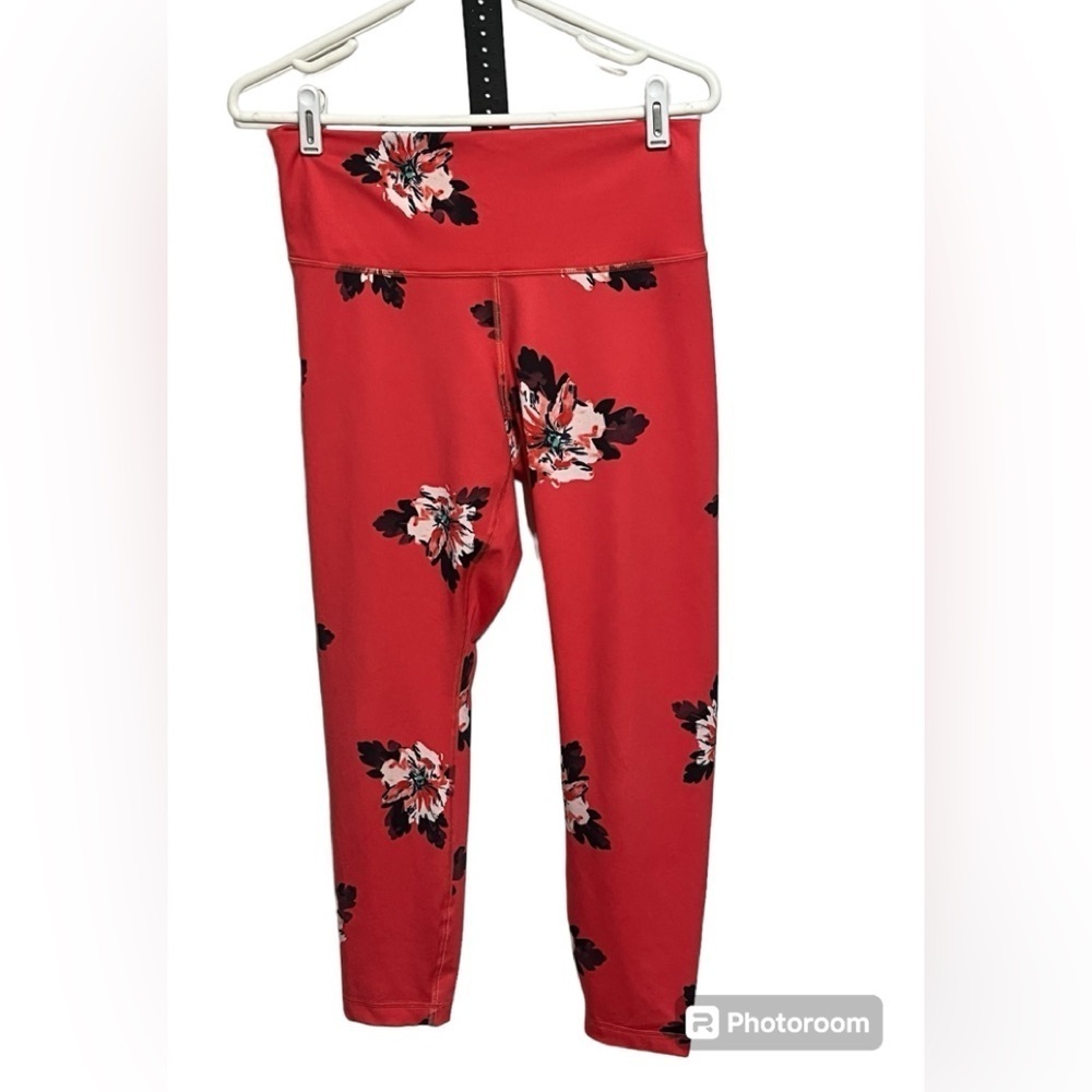 Lululemon Floral Cropped Leggings